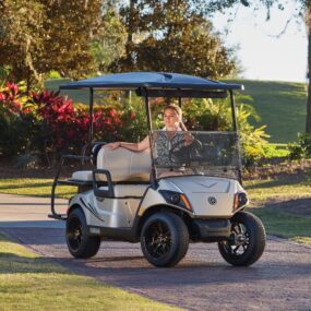 Yamaha-Golf-Carts-Lifestyle-Image-40-of-147
